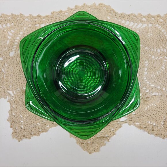2- Forest Green Triangular Bowls Vintage Anchor Hocking Glass 6" - Picture 8 of 10